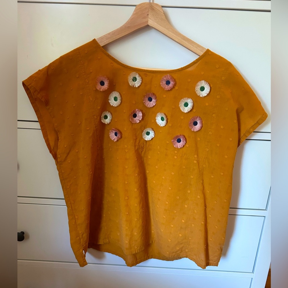 Madewell gauzy golden short sleeve blouse with floral detail